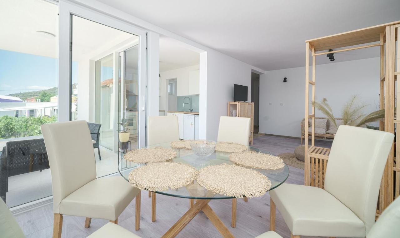יזרה Vila Regina Apartment Regina With Swimming Pool מראה חיצוני תמונה