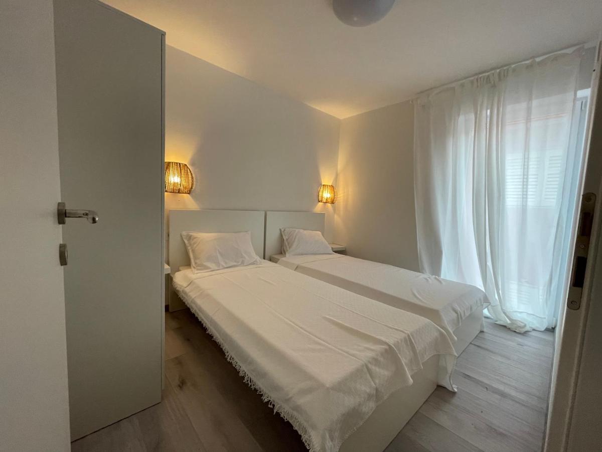 יזרה Vila Regina Apartment Regina With Swimming Pool מראה חיצוני תמונה