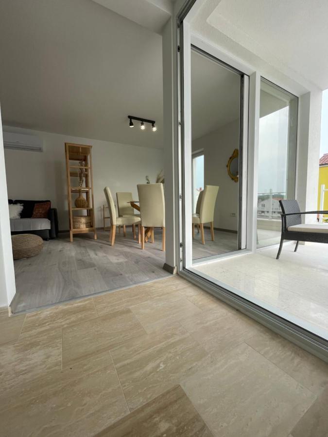 יזרה Vila Regina Apartment Regina With Swimming Pool מראה חיצוני תמונה