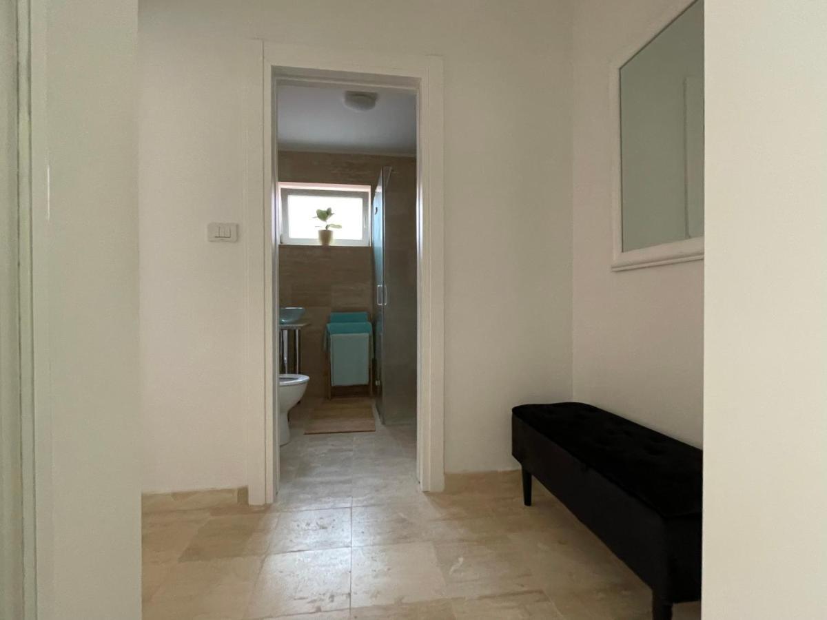 יזרה Vila Regina Apartment Regina With Swimming Pool מראה חיצוני תמונה