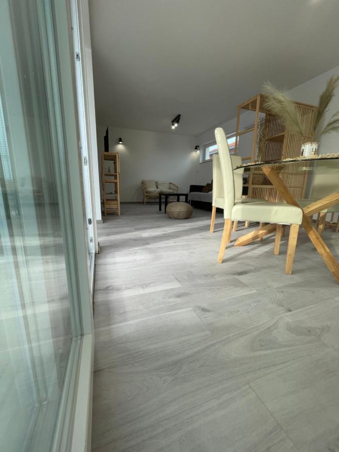 יזרה Vila Regina Apartment Regina With Swimming Pool מראה חיצוני תמונה