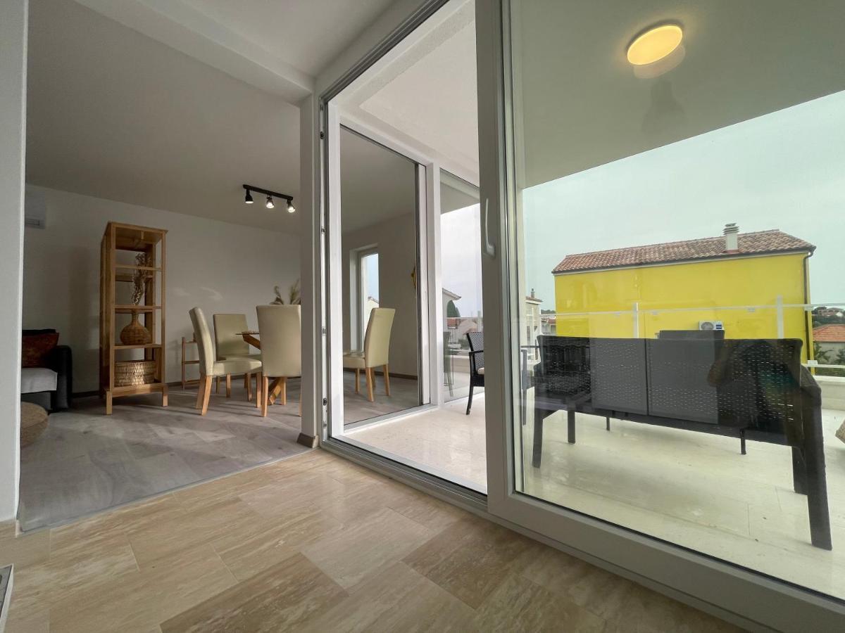 יזרה Vila Regina Apartment Regina With Swimming Pool מראה חיצוני תמונה