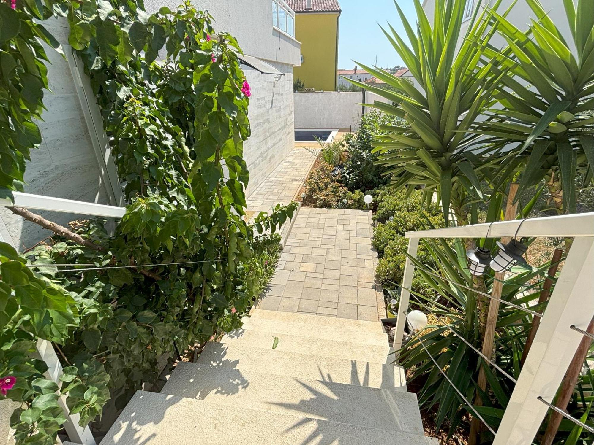 יזרה Vila Regina Apartment Regina With Swimming Pool מראה חיצוני תמונה