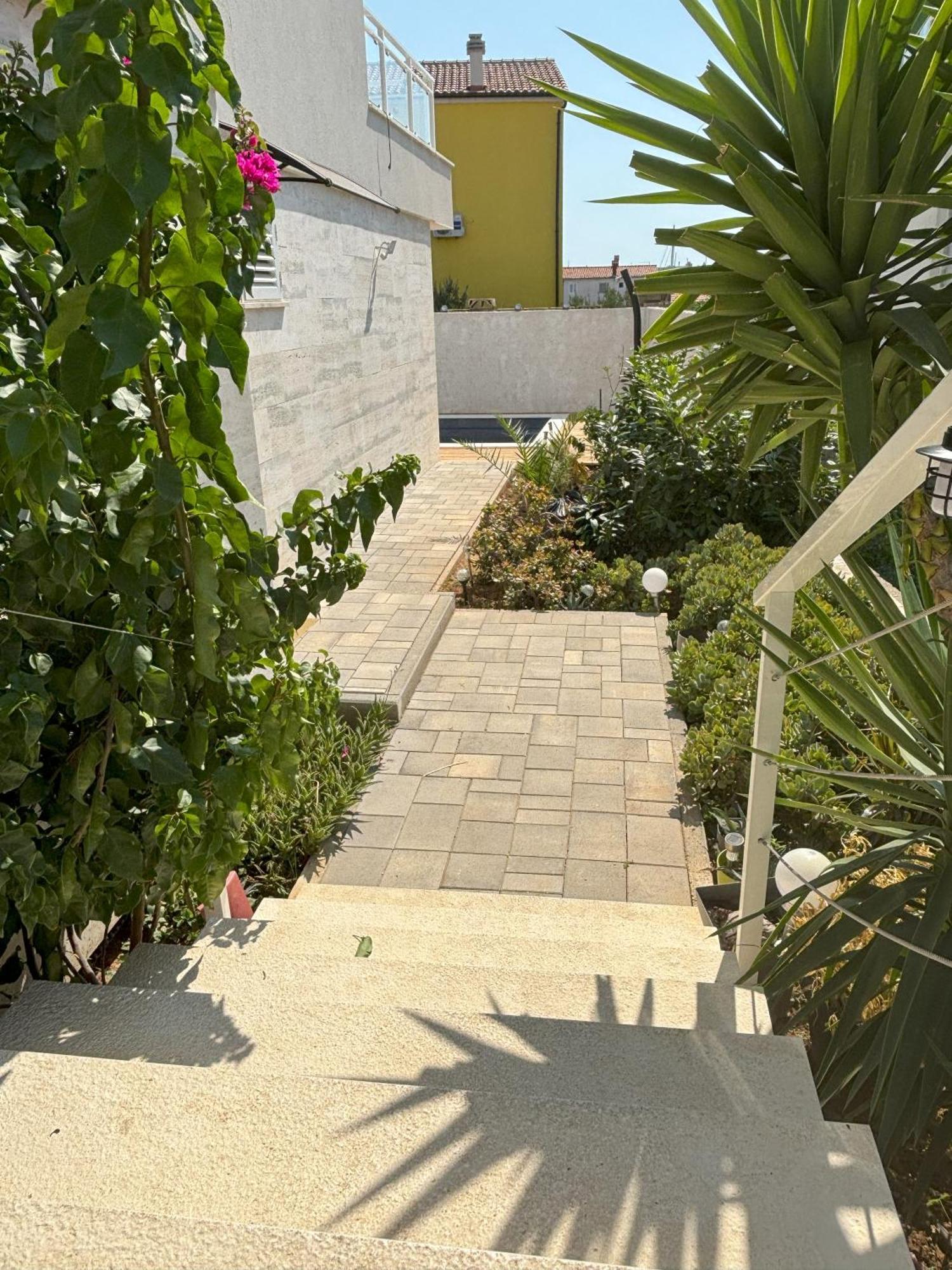 יזרה Vila Regina Apartment Regina With Swimming Pool מראה חיצוני תמונה